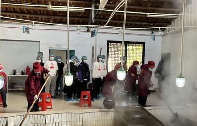 惲(yun)代(dai)英菁英學校(xiao)赴(fu)武(wu)漢(han)新(xin)洲紅糖(tang)小(xiao)鎮(zhen)開展勞動實(shi)踐教(jiao)育