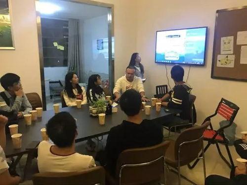 心(xin)理健(jian)康教育與咨(zi)詢中(zhong)心(xin)師(shi)生(sheng)交(jiao)流會(hui) 搭(da)建(jian)心(xin)靈(ling)溝通橋梁